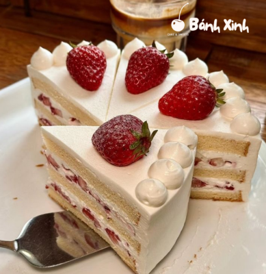 1 miếng bánh ngọt bao nhiêu calo